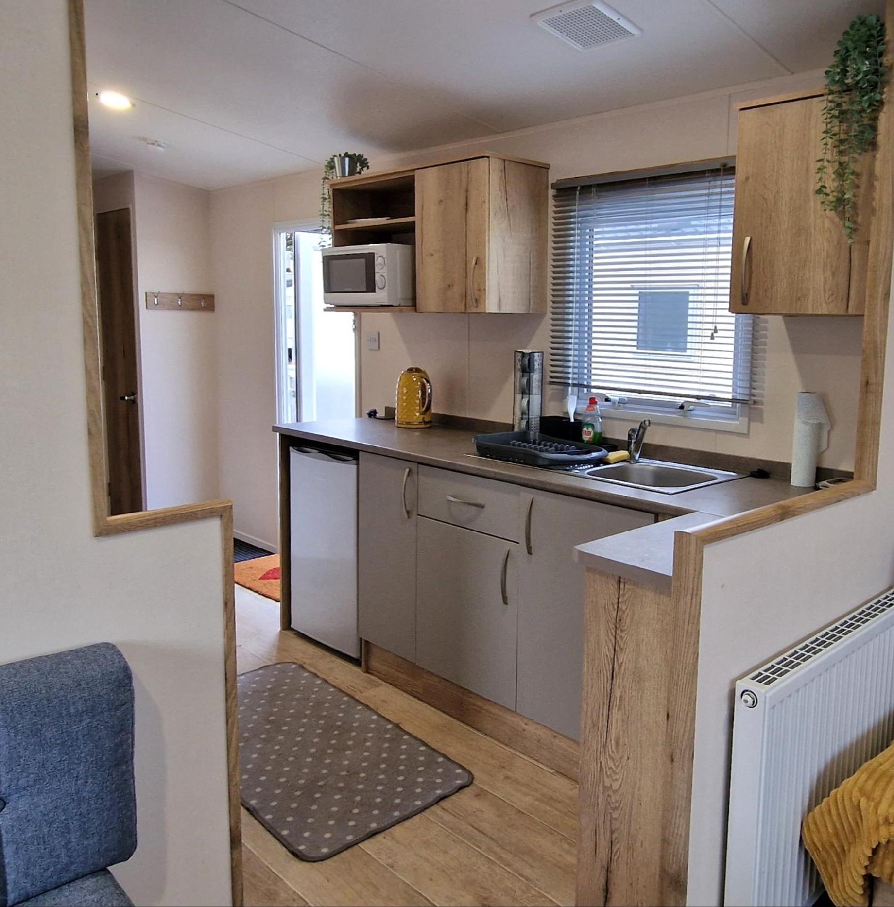 Cwtch, White Horse, Seal Bay Resort Selsey Buitenkant foto
